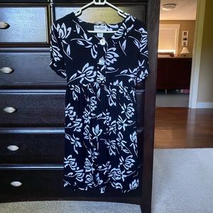 baileyb size small flowy floral print dress